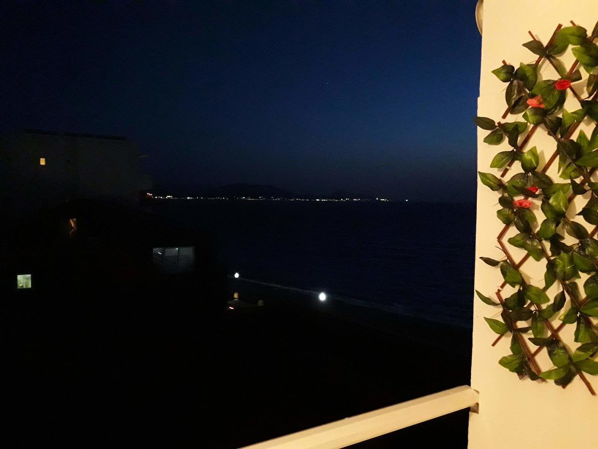 A Unique Seaside View!!! Apartment Rhodes City Bagian luar foto