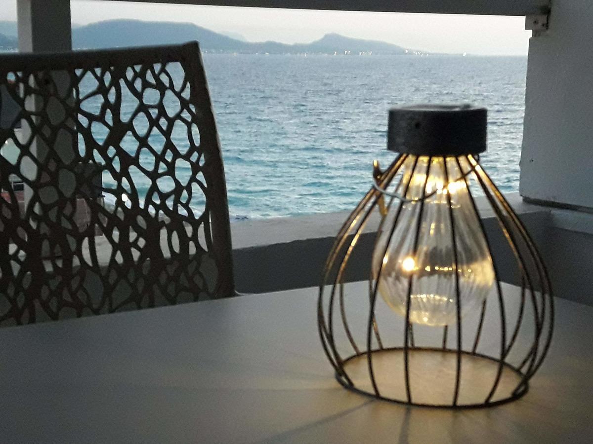 A Unique Seaside View!!! Apartment Rhodes City Bagian luar foto